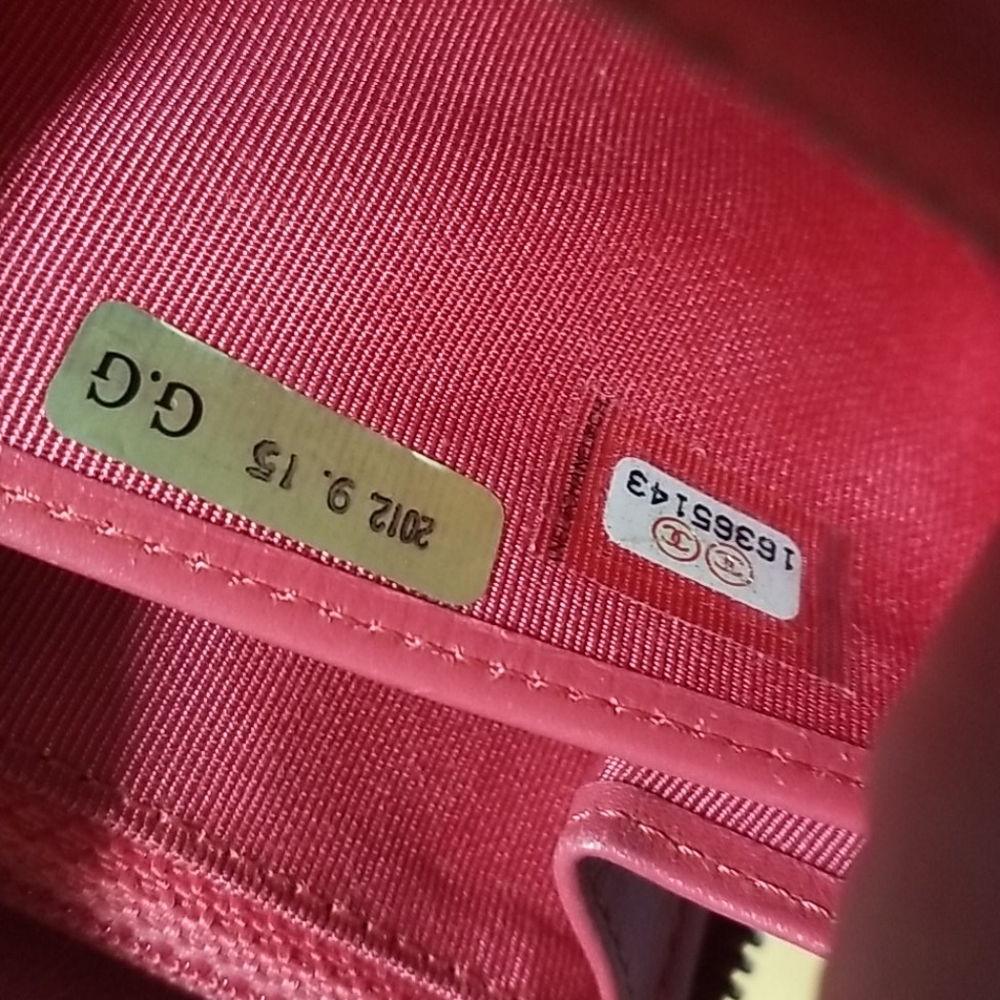 Authentic Chanel wallet - Picture 11 of 12